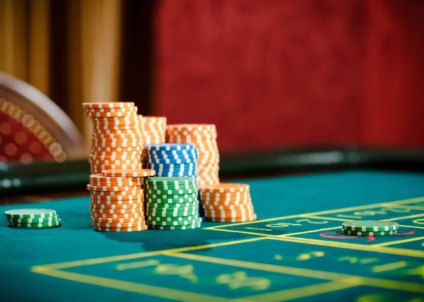 Teen Patti hand rankings and payout table displayed on live dealer interface
